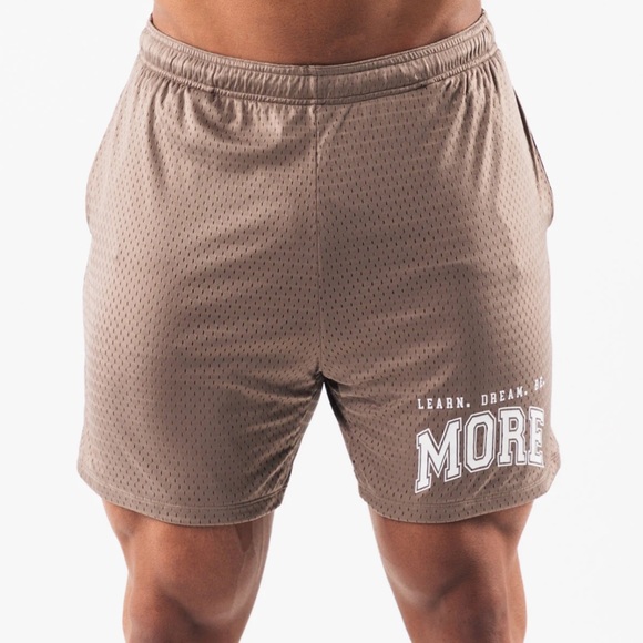 Alphalete LDB MORE MESH SHORT 6” - Small - Picture 1 of 6